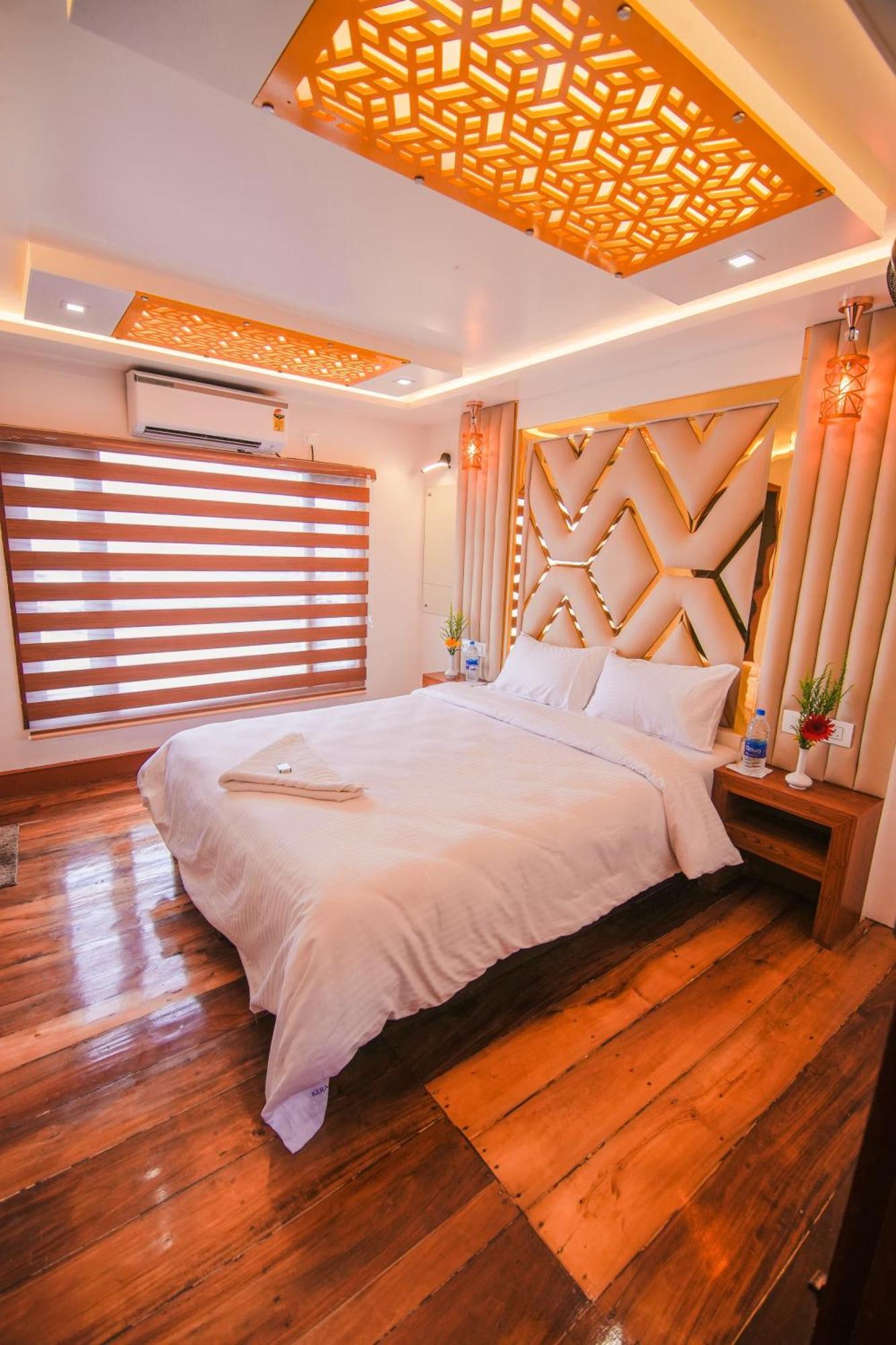 Kera Houseboats Alleppey Alappuzha Exterior photo
